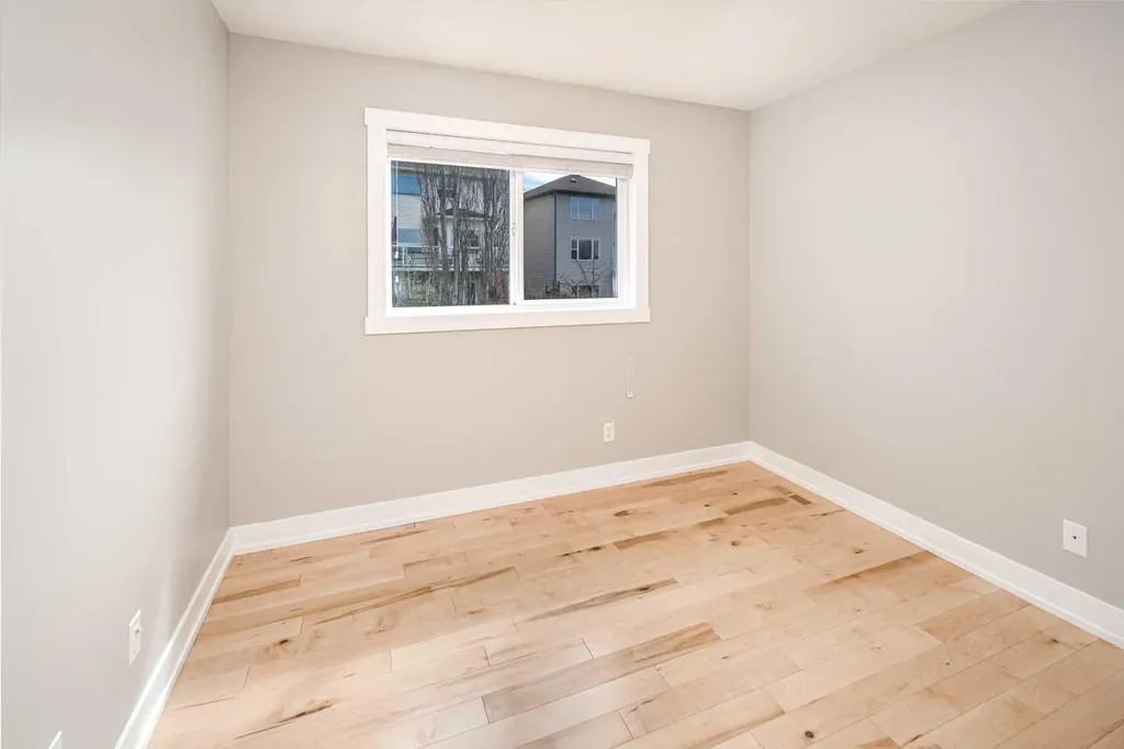 10514 Rockyledge Street NW Calgary AB T3G 5N2