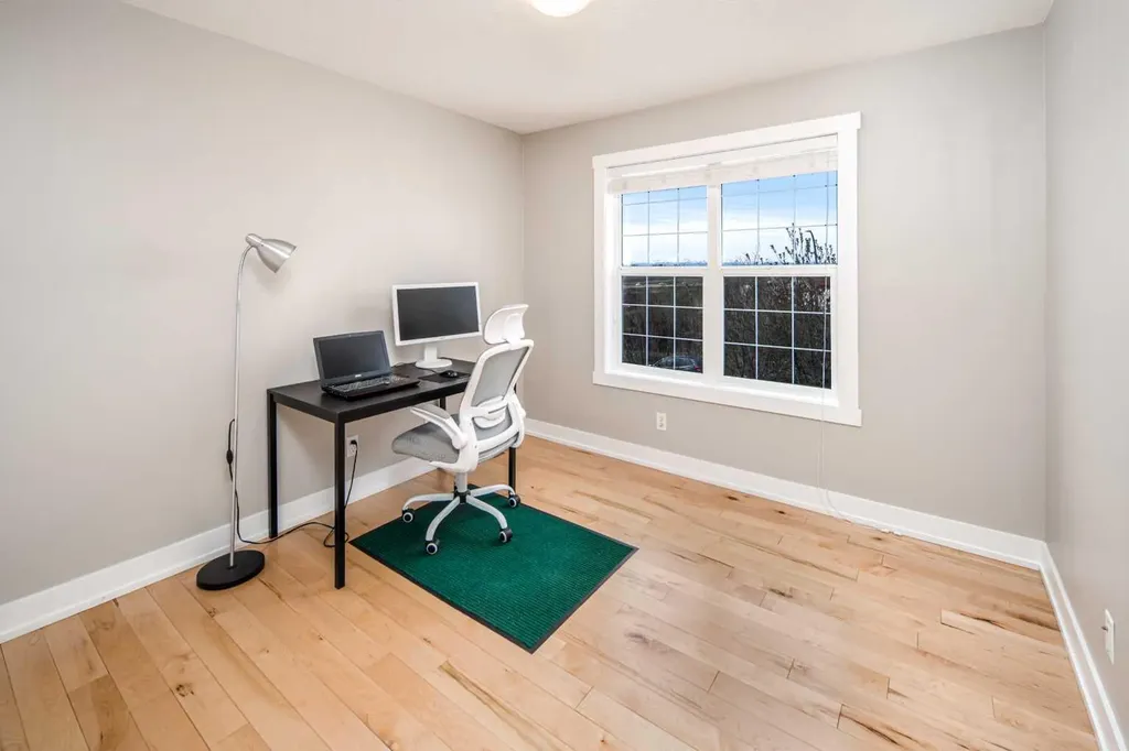 10514 Rockyledge Street NW Calgary AB T3G 5N2