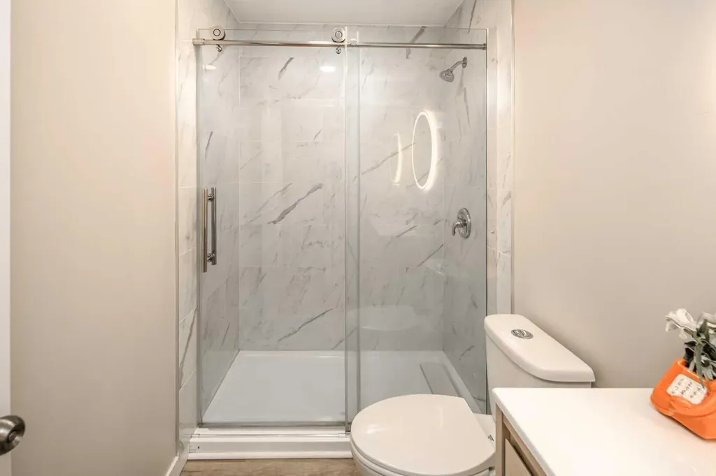 10514 Rockyledge Street NW Calgary AB T3G 5N2