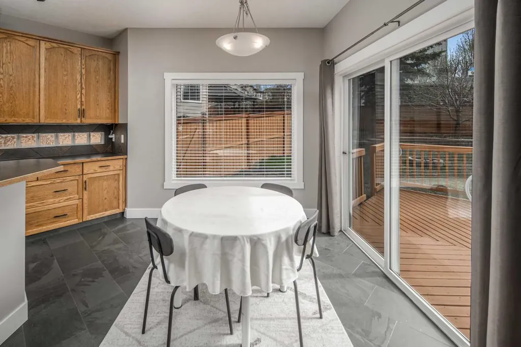 10514 Rockyledge Street NW Calgary AB T3G 5N2