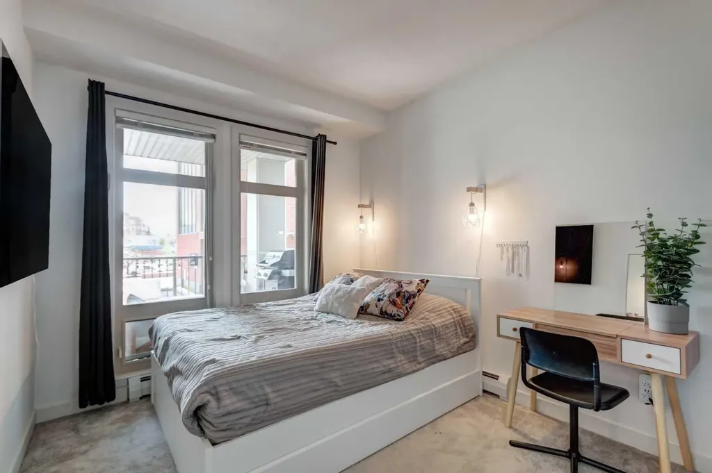 323 20 Avenue SW Calgary AB T2S 2G5