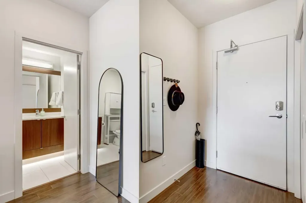 323 20 Avenue SW Calgary AB T2S 2G5