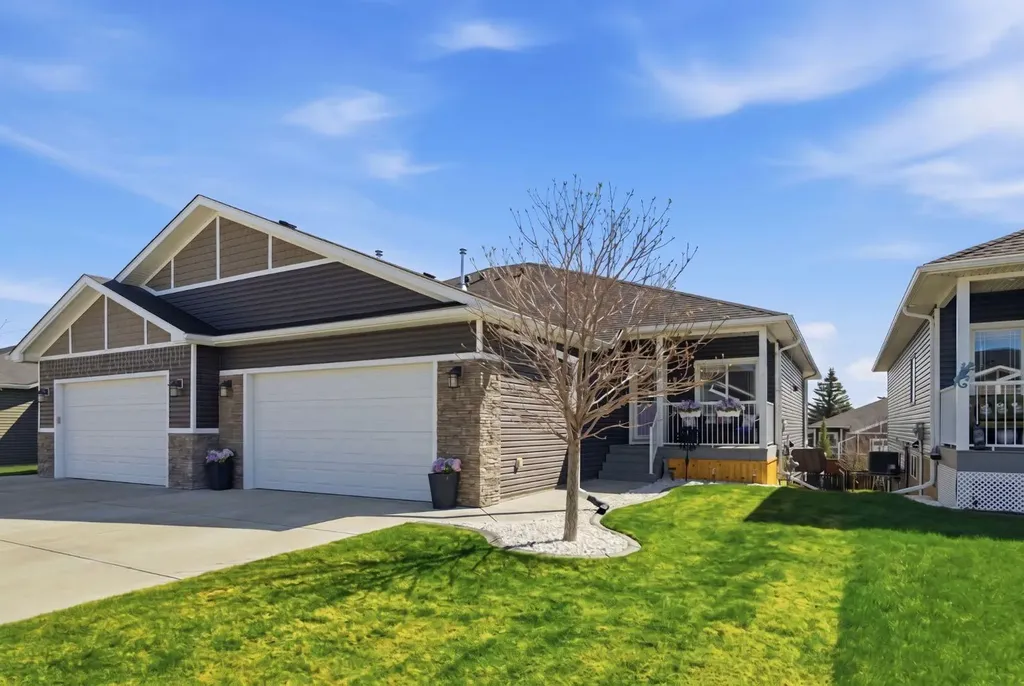 25 Stone Garden Drive Carstairs AB T0M0N0