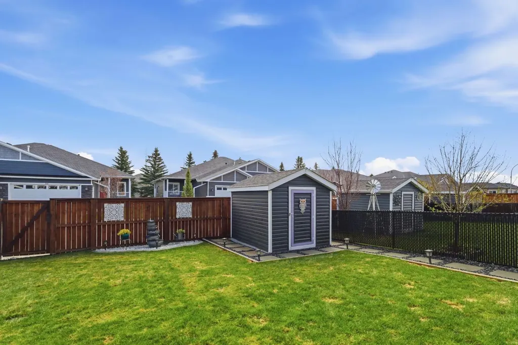 25 Stone Garden Drive Carstairs AB T0M0N0