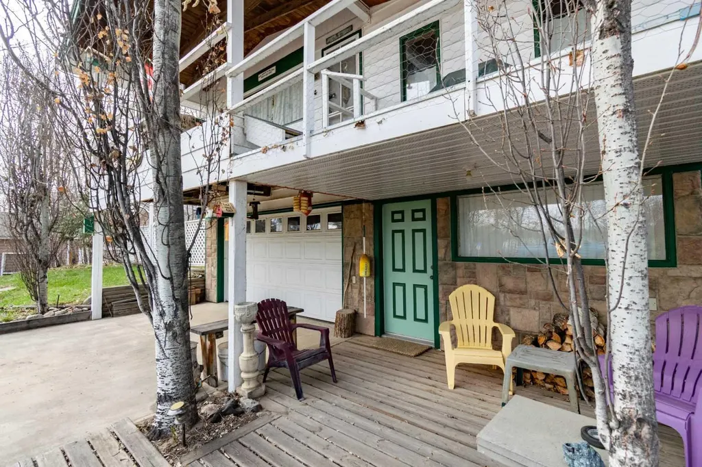 44 Lakeview Avenue White Sands AB T0C 2L0