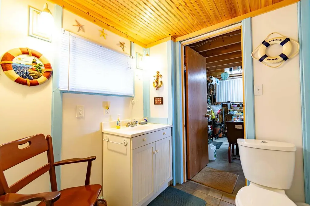 44 Lakeview Avenue White Sands AB T0C 2L0