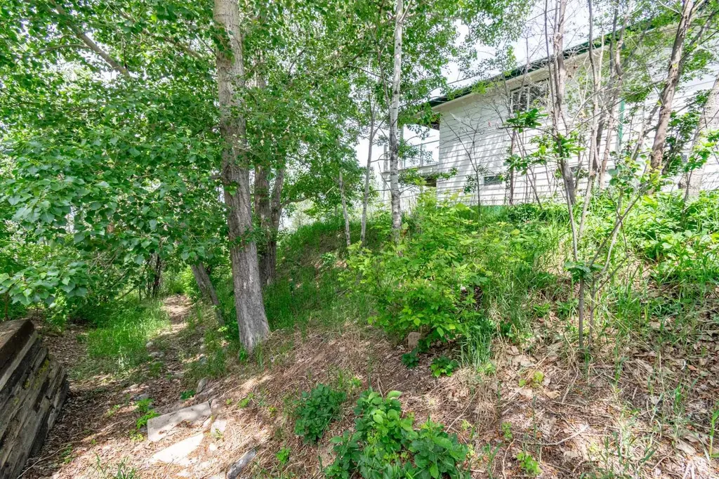 44 Lakeview Avenue White Sands AB T0C 2L0