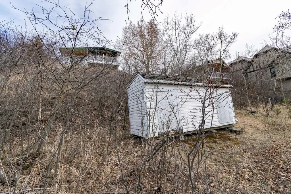 44 Lakeview Avenue White Sands AB T0C 2L0