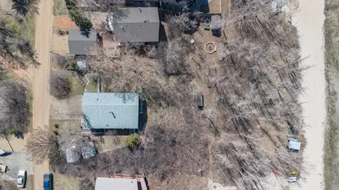 44 Lakeview Avenue White Sands AB T0C 2L0