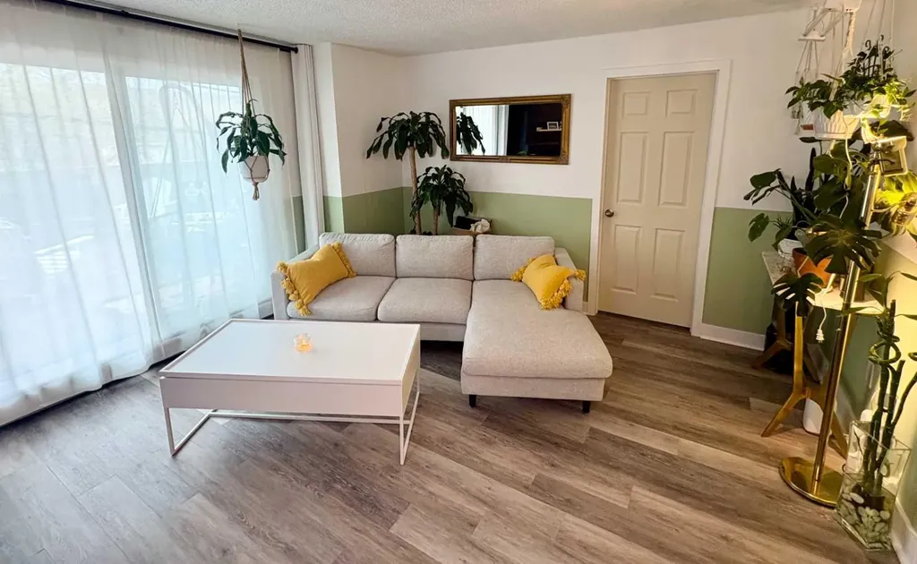 1607 26 Avenue SW Calgary AB T2T 1C7