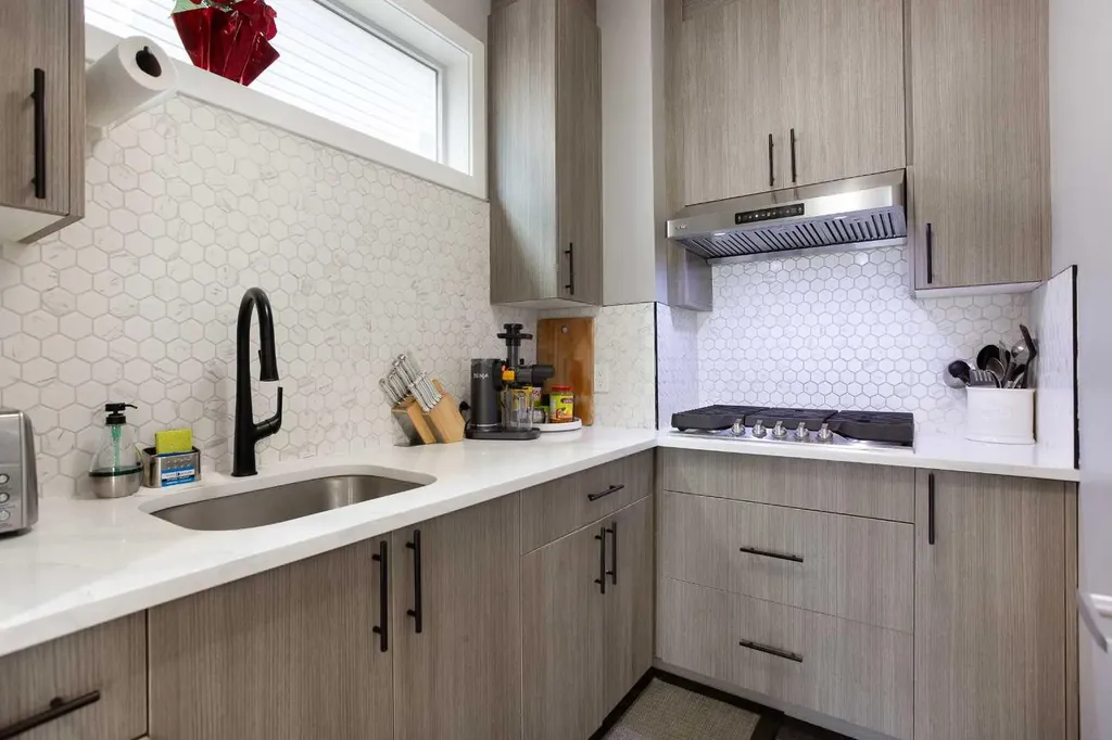 342 Hillcrest Circle SW Airdrie AB T4B 4B3
