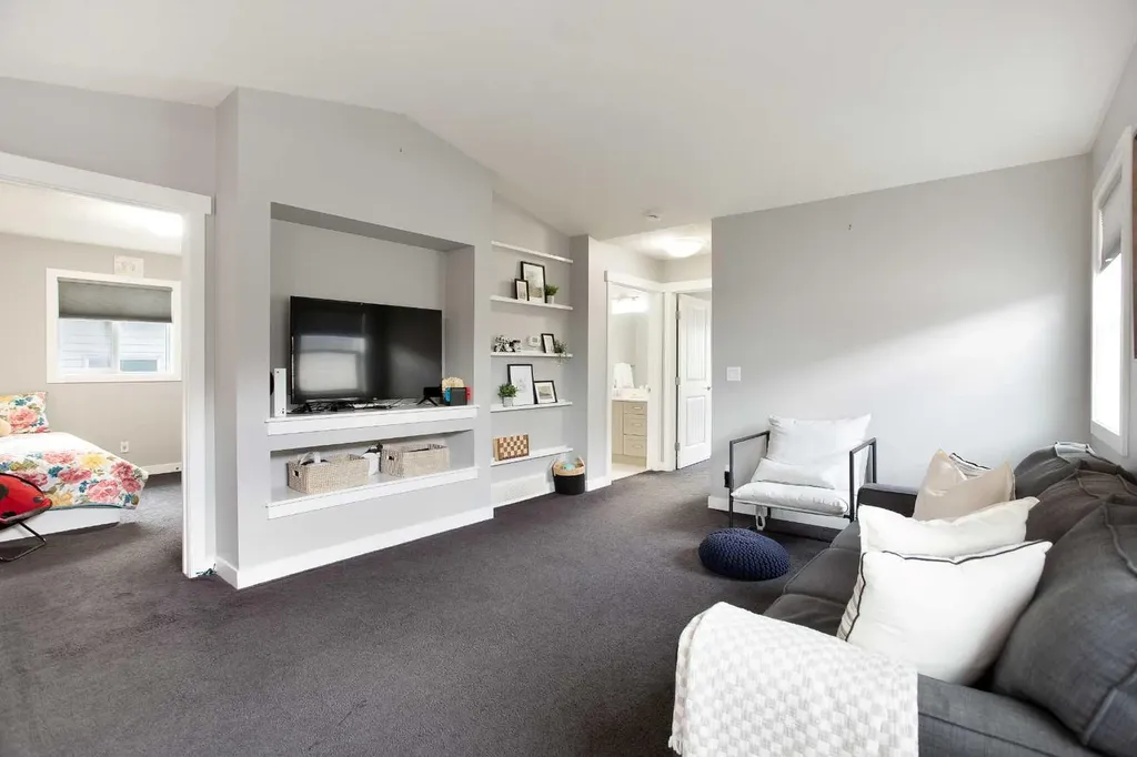 342 Hillcrest Circle SW Airdrie AB T4B 4B3