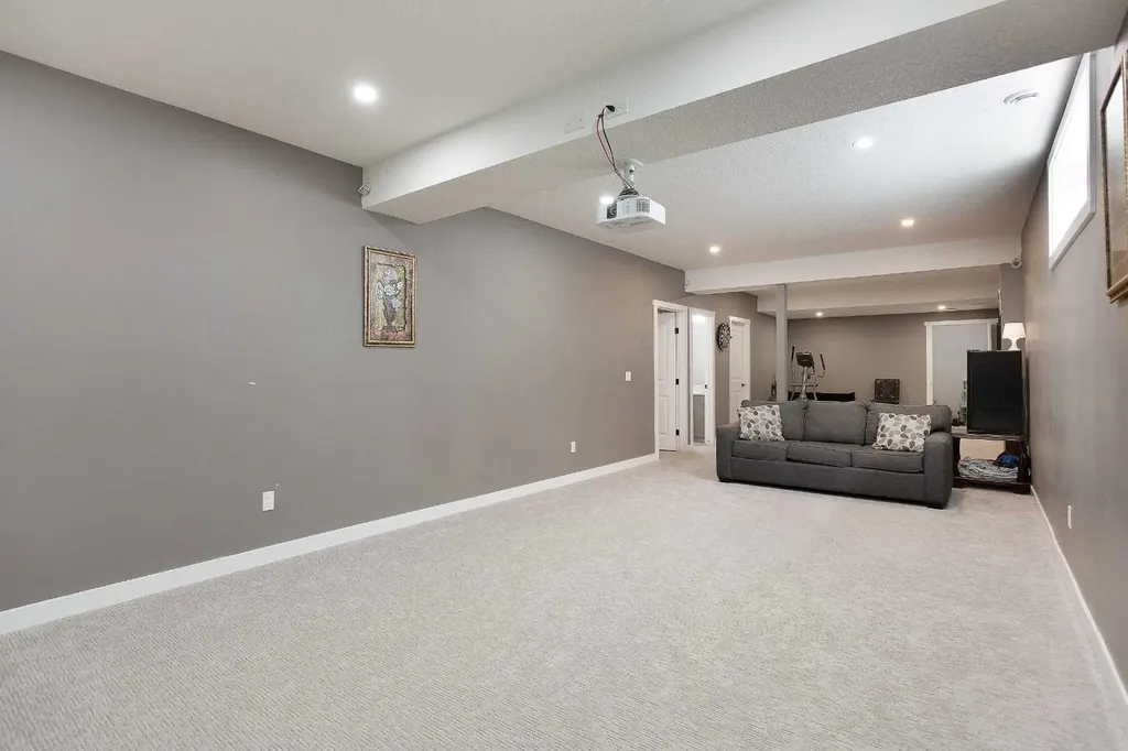 342 Hillcrest Circle SW Airdrie AB T4B 4B3