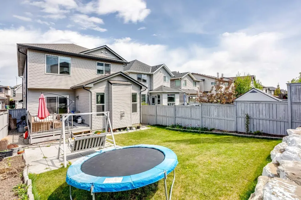 342 Hillcrest Circle SW Airdrie AB T4B 4B3