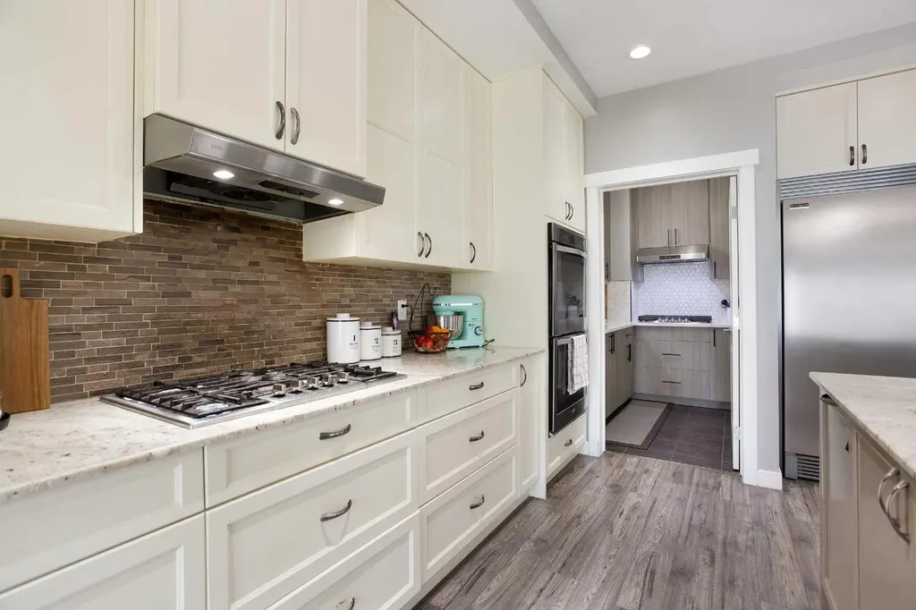342 Hillcrest Circle SW Airdrie AB T4B 4B3