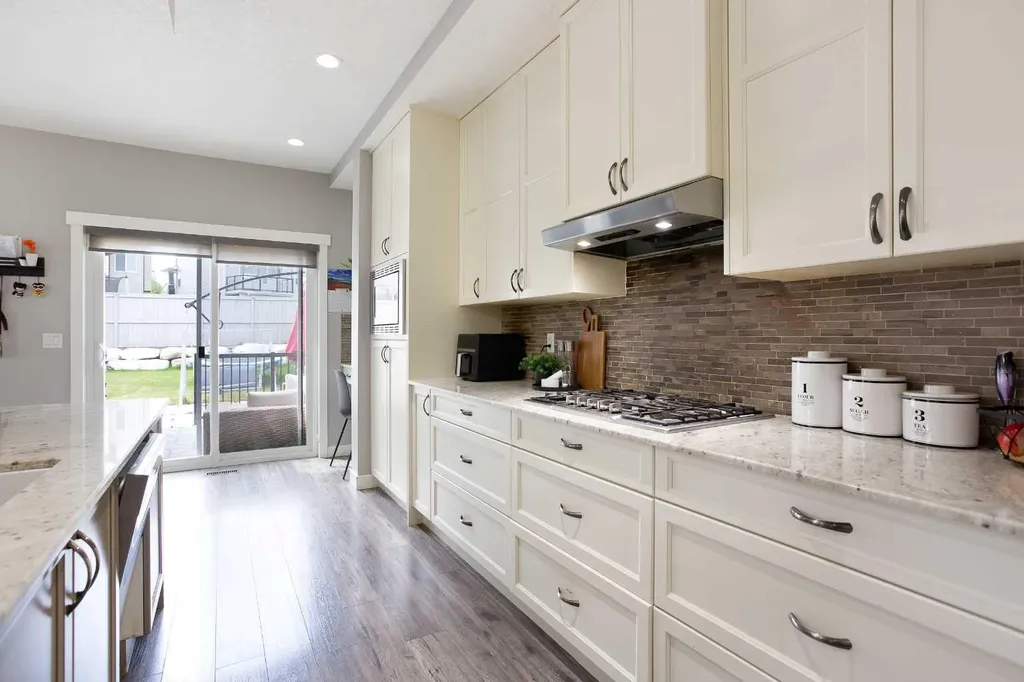 342 Hillcrest Circle SW Airdrie AB T4B 4B3
