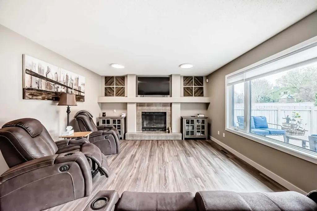 481 Sunmills Drive SE Calgary AB T2X 2T5