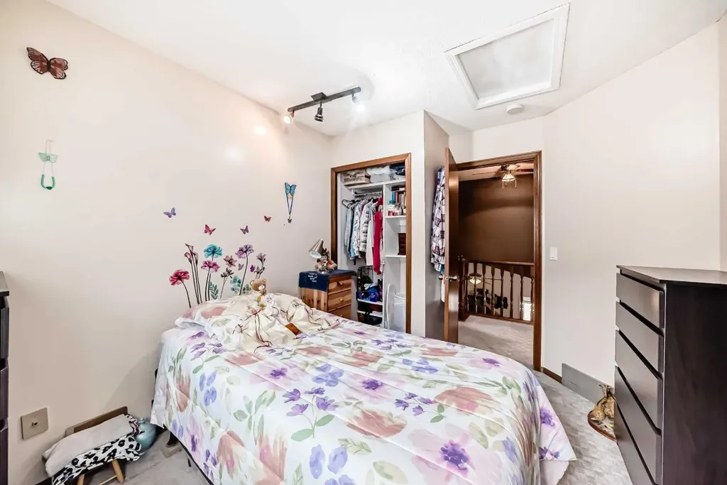 481 Sunmills Drive SE Calgary AB T2X 2T5