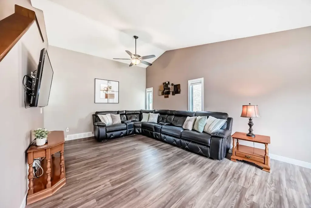 481 Sunmills Drive SE Calgary AB T2X 2T5