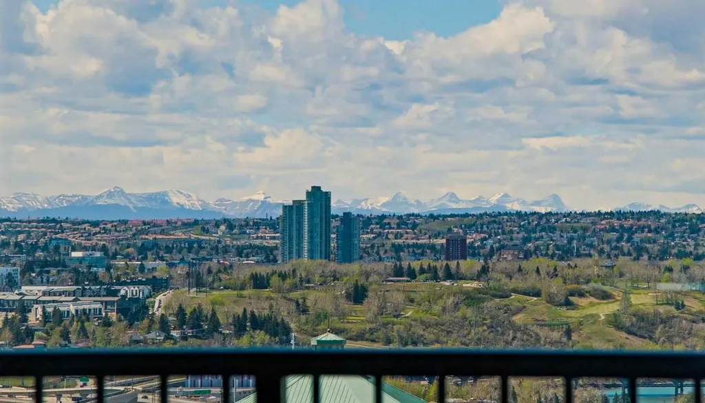 930 6 Avenue SW Calgary AB T2P 1J3