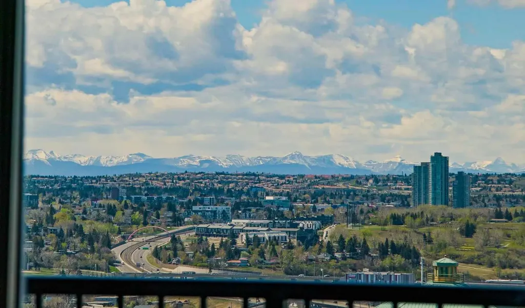 930 6 Avenue SW Calgary AB T2P 1J3