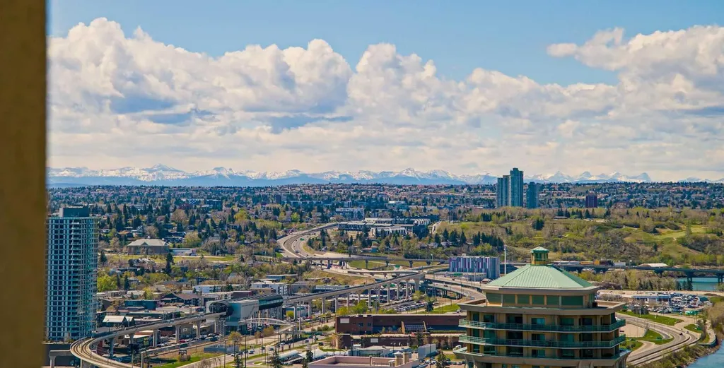 930 6 Avenue SW Calgary AB T2P 1J3