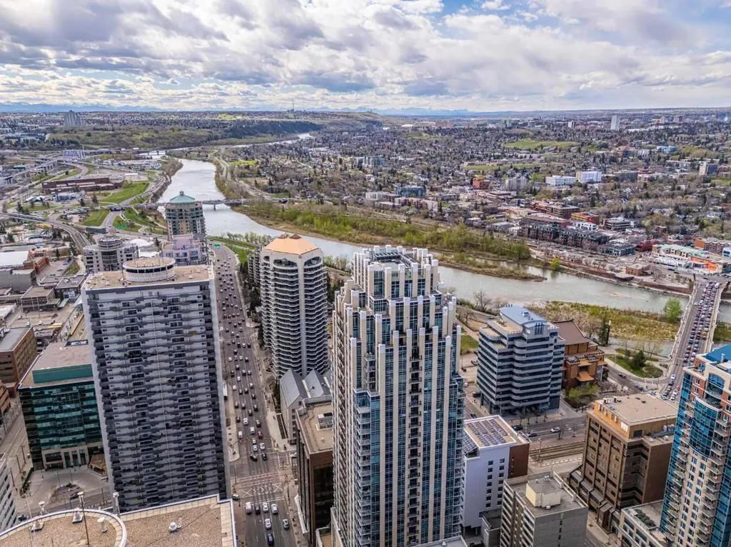 930 6 Avenue SW Calgary AB T2P 1J3