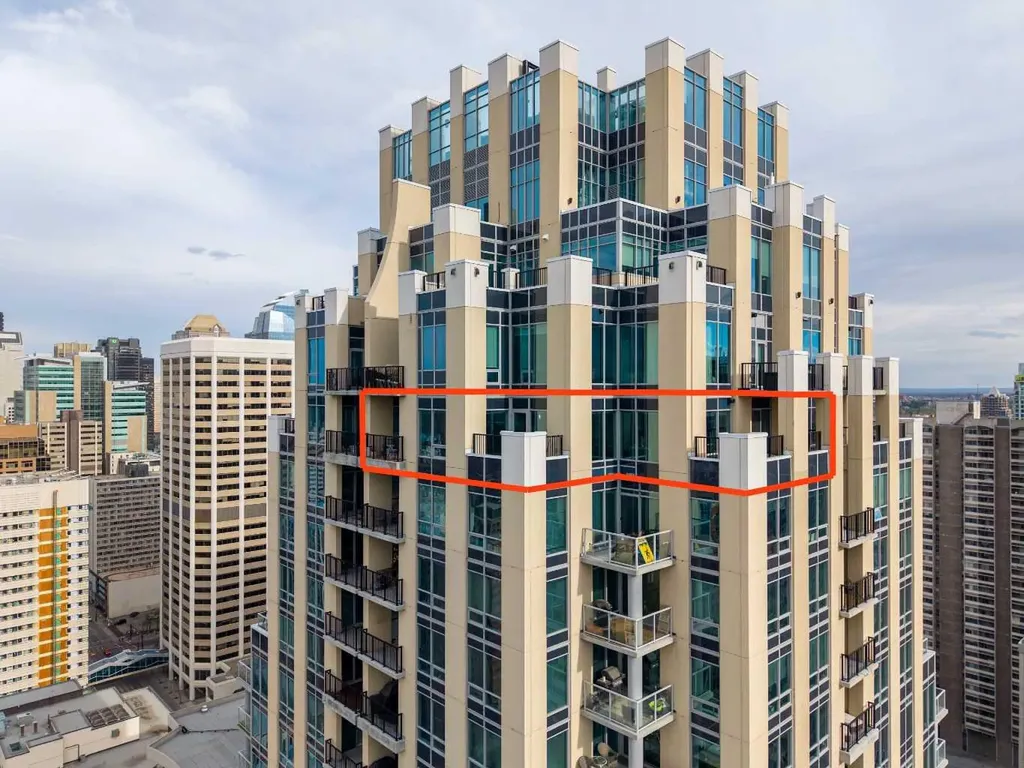 930 6 Avenue SW Calgary AB T2P 1J3