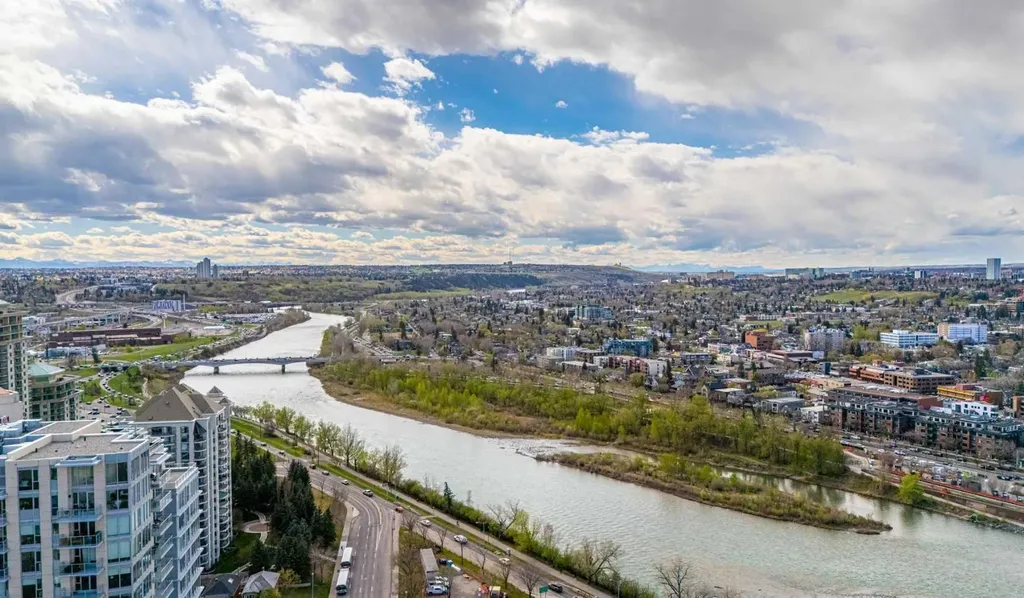 930 6 Avenue SW Calgary AB T2P 1J3
