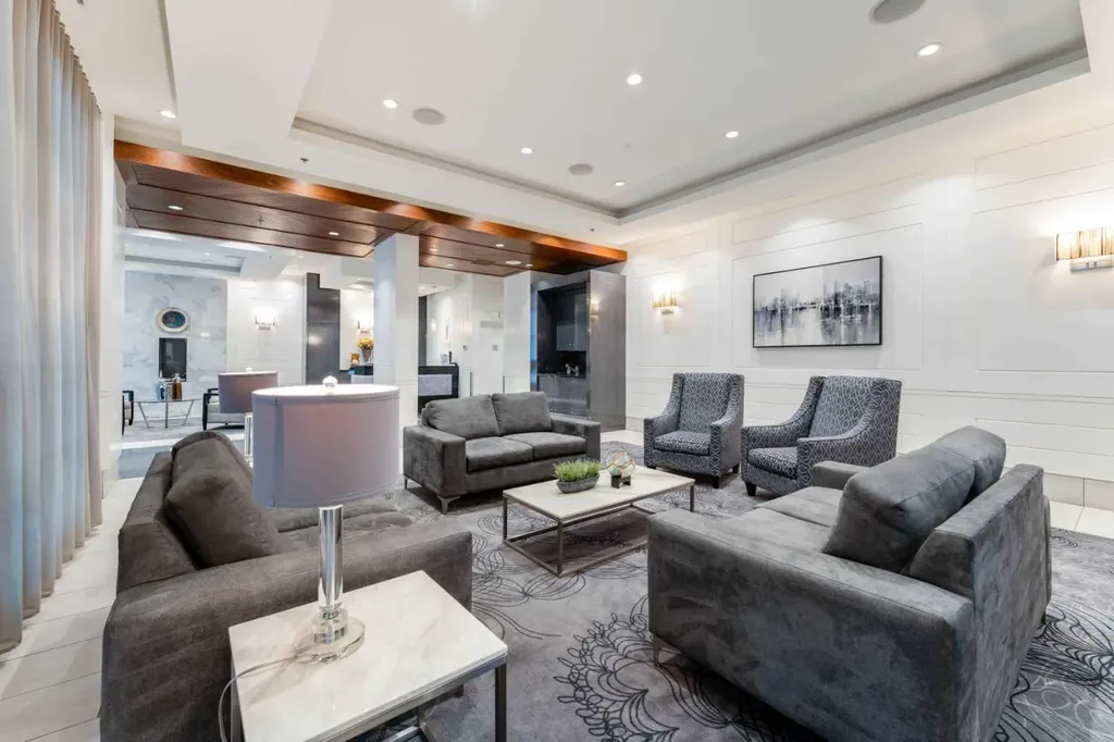 930 6 Avenue SW Calgary AB T2P 1J3