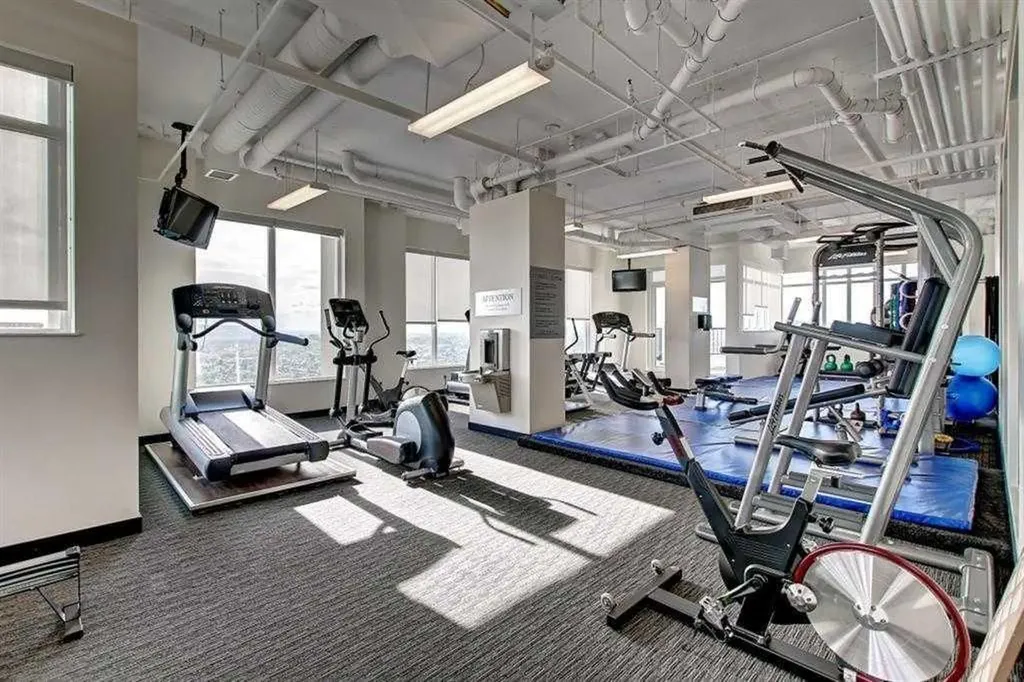930 6 Avenue SW Calgary AB T2P 1J3