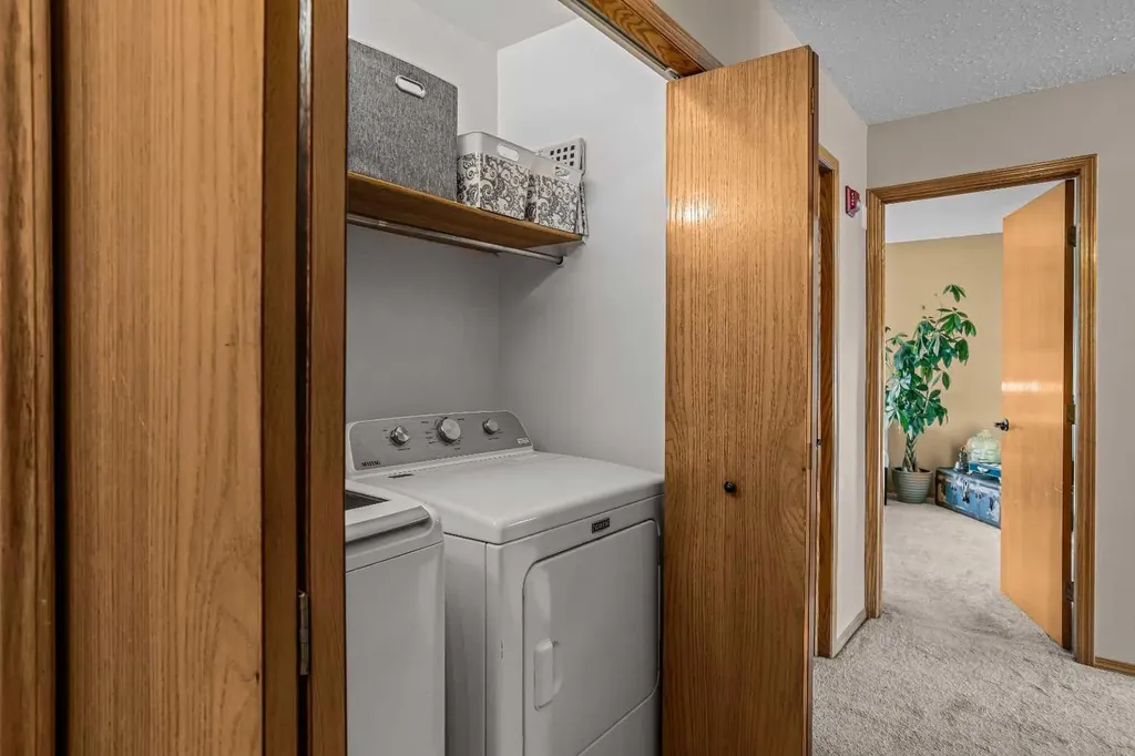 9 Blackrock Crescent W Canmore AB T1W 1A2