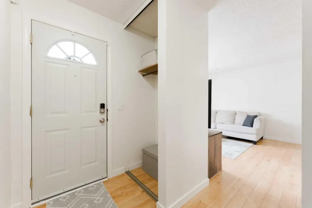 420 Grier Avenue NE Calgary AB T2K 5X6