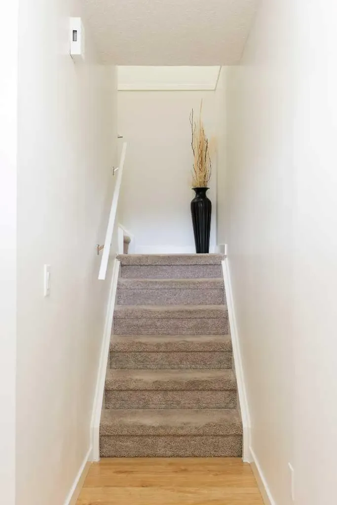 420 Grier Avenue NE Calgary AB T2K 5X6