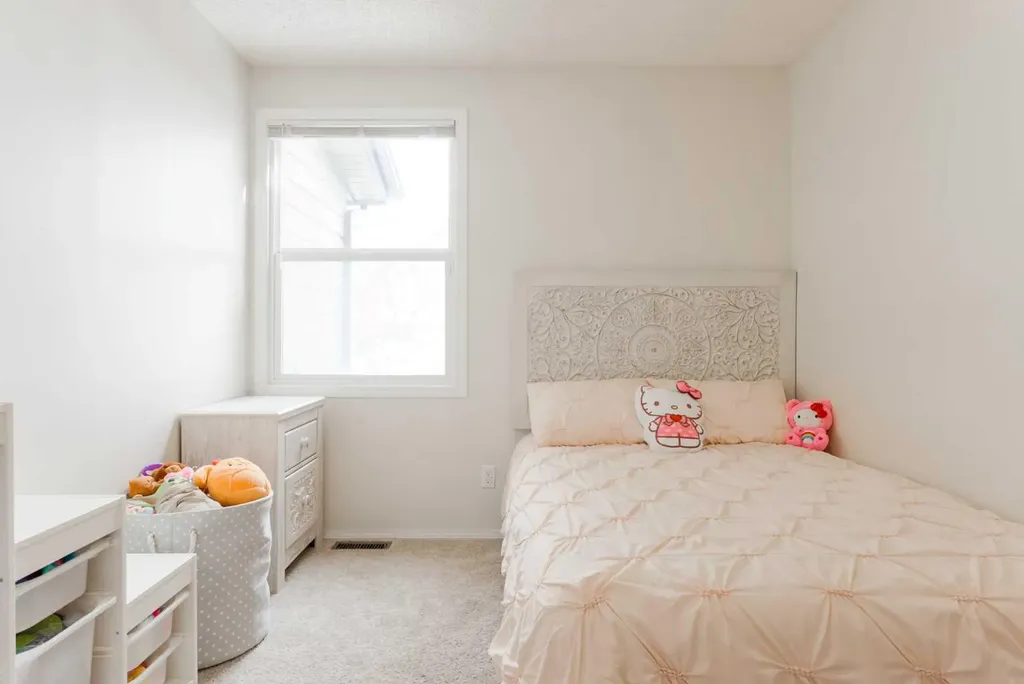 420 Grier Avenue NE Calgary AB T2K 5X6