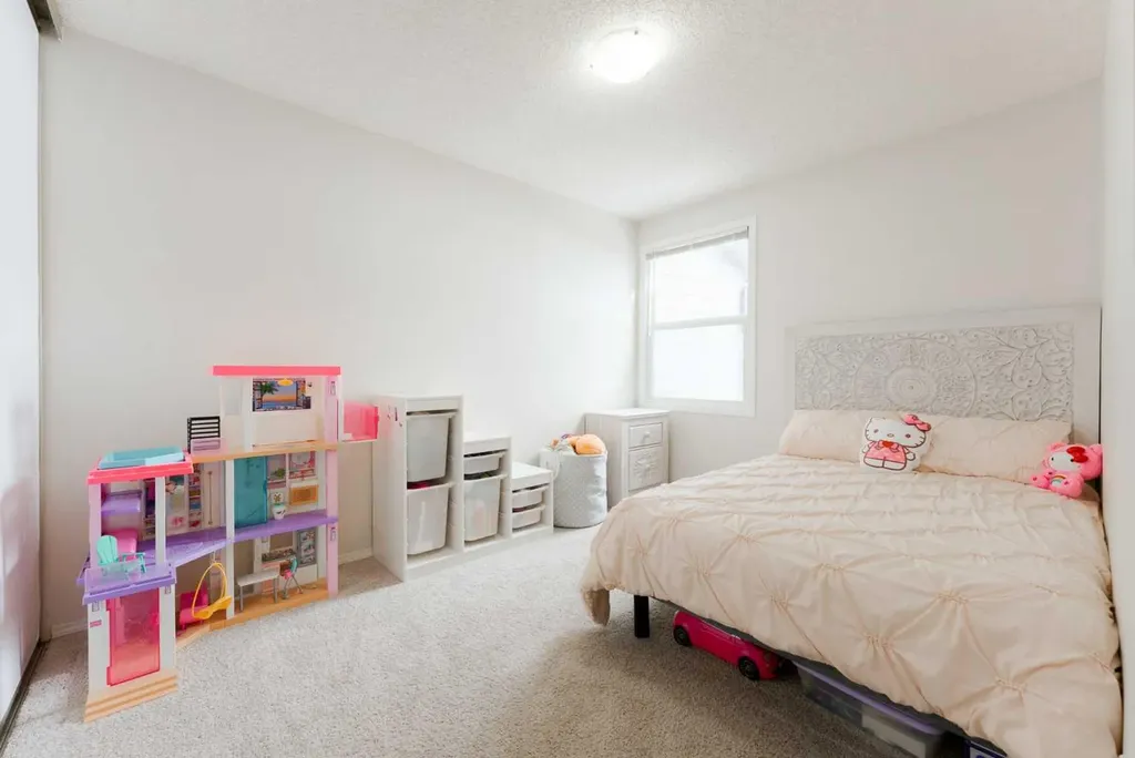 420 Grier Avenue NE Calgary AB T2K 5X6