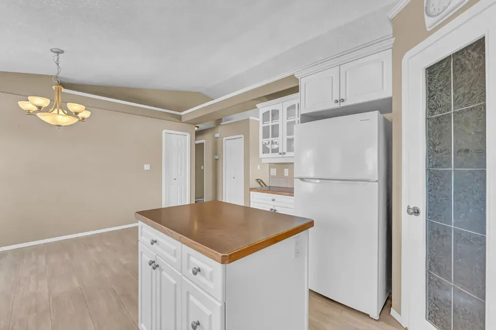 970 Kipling Crescent SW Redcliff AB T0J2P0