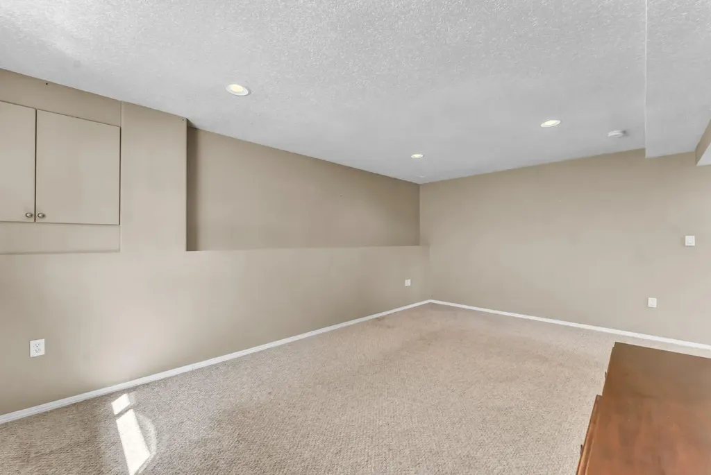 970 Kipling Crescent SW Redcliff AB T0J2P0
