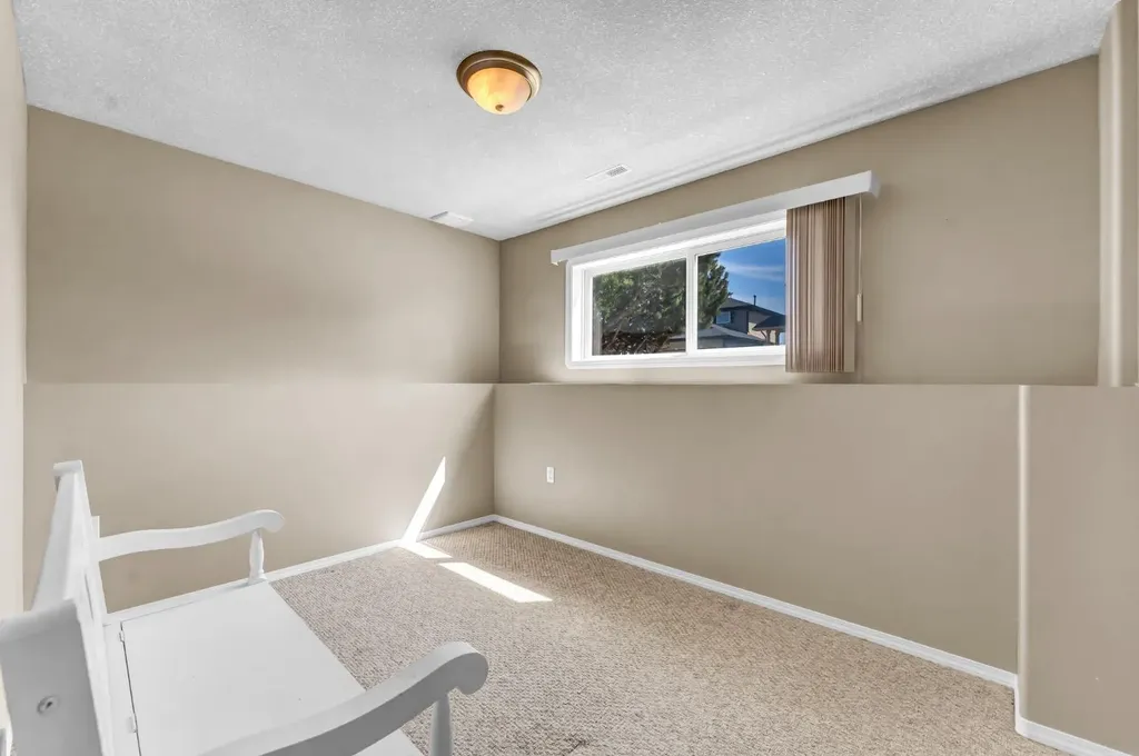 970 Kipling Crescent SW Redcliff AB T0J2P0