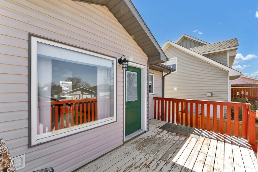 970 Kipling Crescent SW Redcliff AB T0J2P0