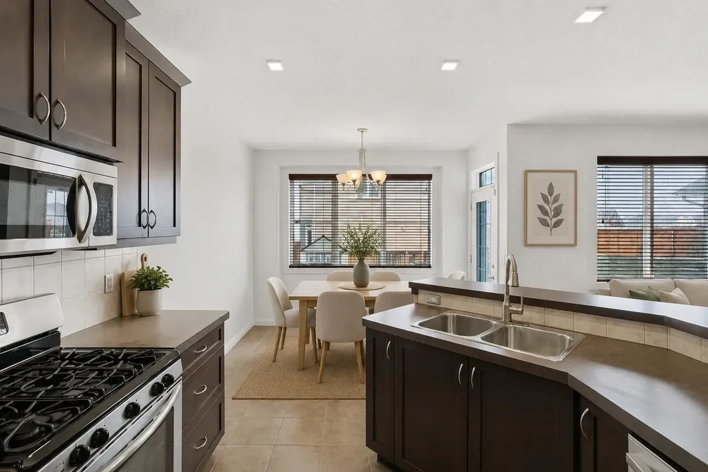 121 Copperstone Close SE Calgary AB T2Z0P4