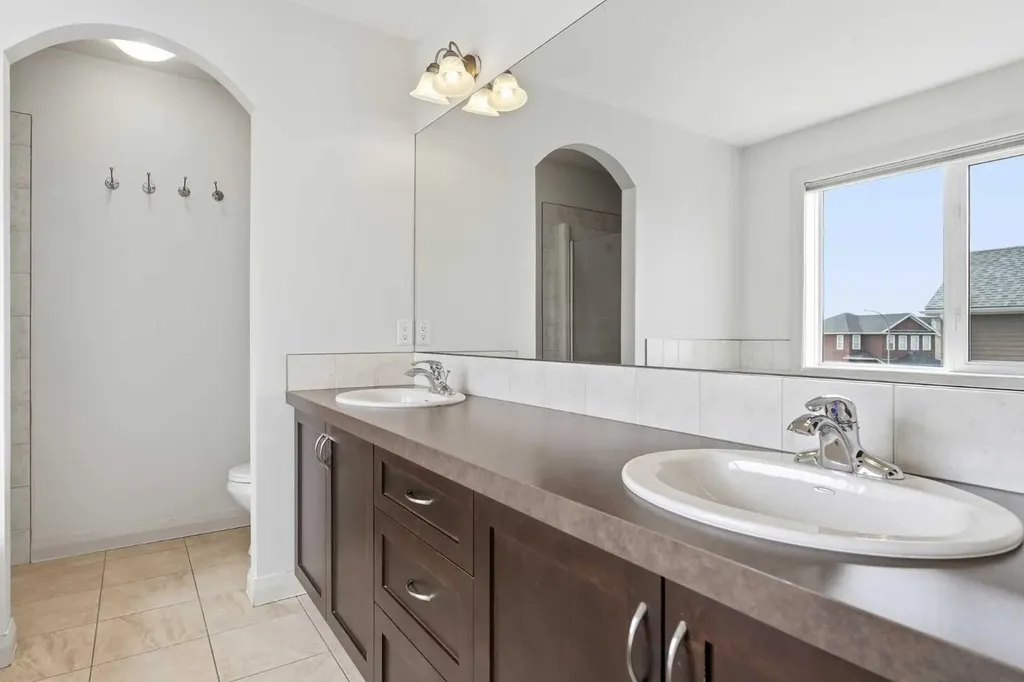 121 Copperstone Close SE Calgary AB T2Z0P4