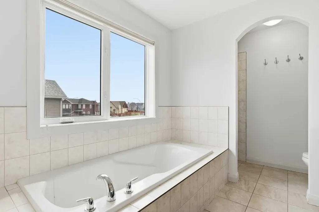 121 Copperstone Close SE Calgary AB T2Z0P4