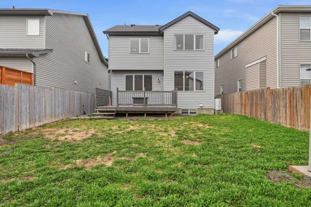 121 Copperstone Close SE Calgary AB T2Z0P4