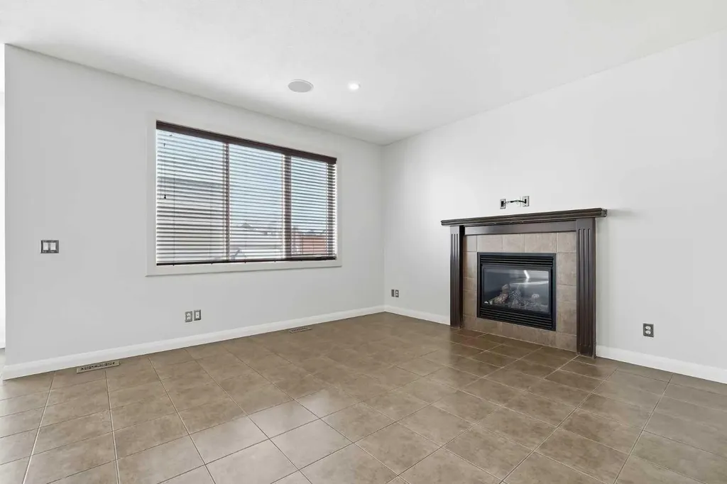 121 Copperstone Close SE Calgary AB T2Z0P4