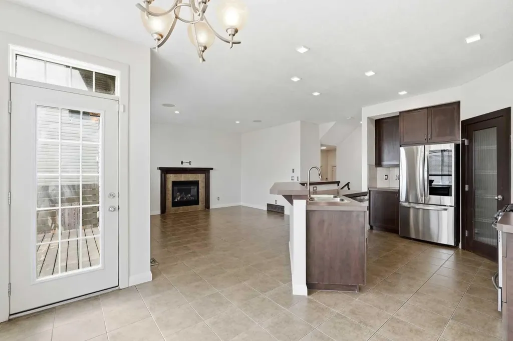 121 Copperstone Close SE Calgary AB T2Z0P4