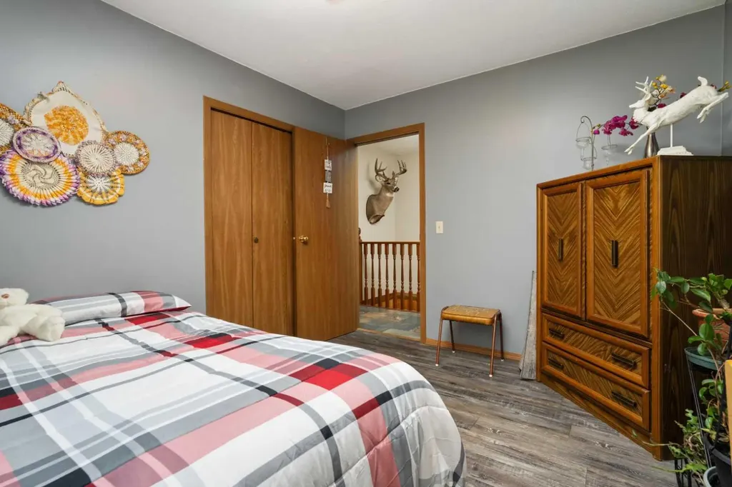 22321 Twp Road 414 Rural Lacombe County AB T4L 0H6