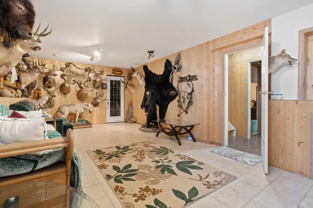 22321 Twp Road 414 Rural Lacombe County AB T4L 0H6