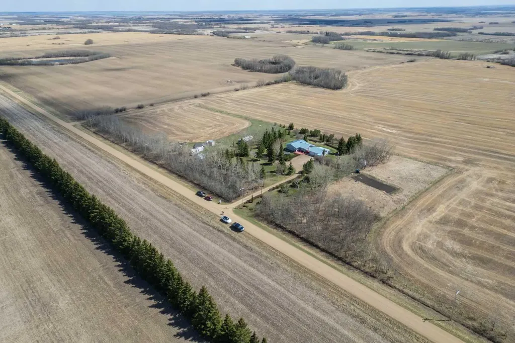 22321 Twp Road 414 Rural Lacombe County AB T4L 0H6