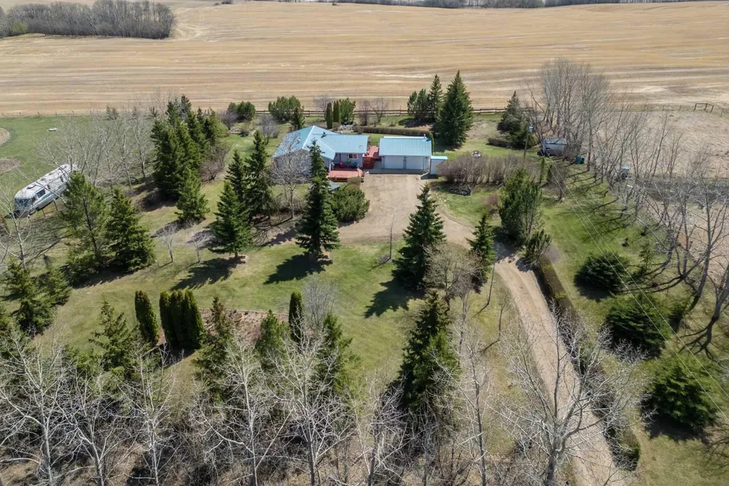 22321 Twp Road 414 Rural Lacombe County AB T4L 0H6